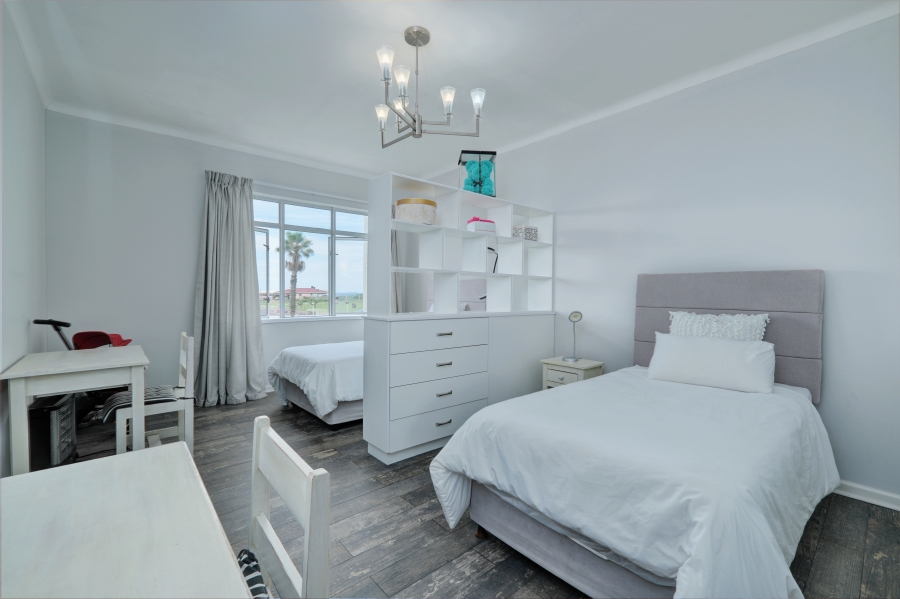 3 Bedroom Property for Sale in Summerstrand Eastern Cape